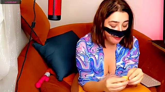 Snapshot of _L0VE_ME chatting on January 11, 9:46 pm L0VE ME online show from January 11, 9:46 pm