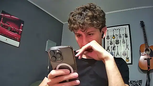 Snapshot of saint_not chatting on January 17, 7:35 am saint not online show from January 17, 7:35 am