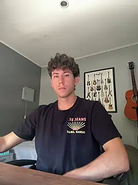 Snapshot of saint_not chatting on February 1, 4:05 pm saint not online show from February 1, 4:05 pm