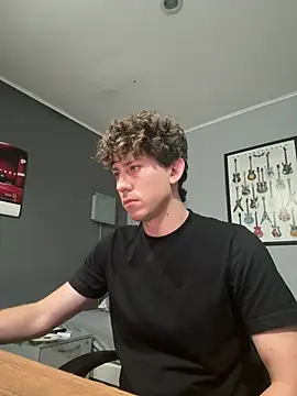 Snapshot of saint_not chatting on February 22, 10:41 pm saint not online show from February 22, 10:41 pm