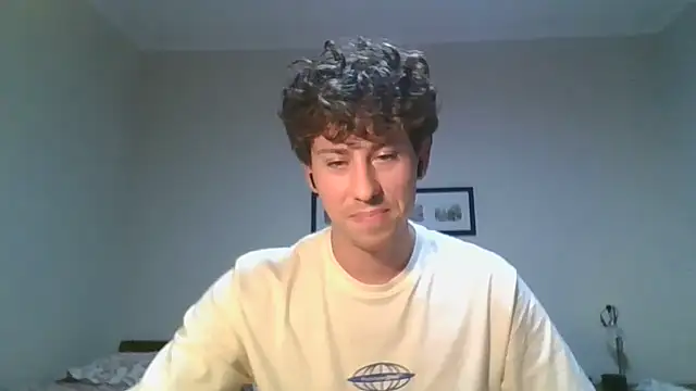 Snapshot of saint_not chatting on March 2, 12:13 am saint not online show from March 2, 12:13 am