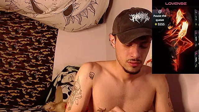 Snapshot of Apolo_S chatting on December 22, 10:34 am Apolo S online show from December 22, 10:34 am