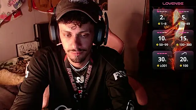 Snapshot of Apolo_S chatting on February 7, 5:44 am Apolo S online show from February 7, 5:44 am