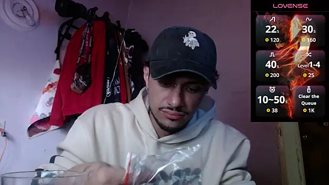 Snapshot of Apolo_S chatting on February 22, 8:51 pm Apolo S online show from February 22, 8:51 pm