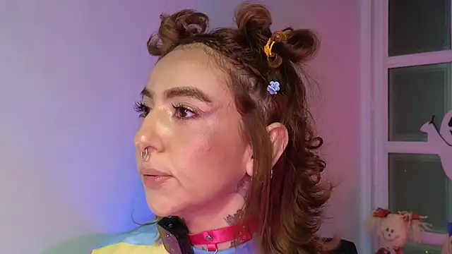 Evangelyne 1 online show from October 29, 3:47 pm