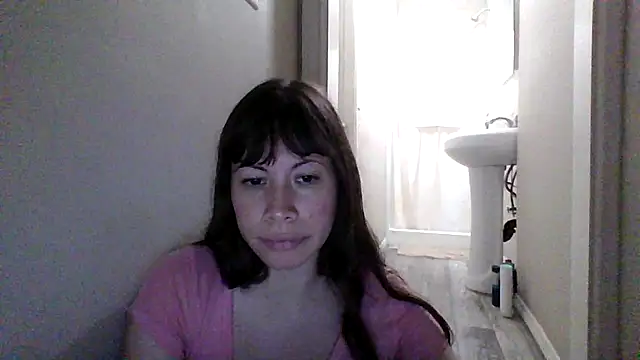 Snapshot of petitedoll29 chatting on October 29, 7:48 pm petitedoll29 online show from October 29, 7:48 pm