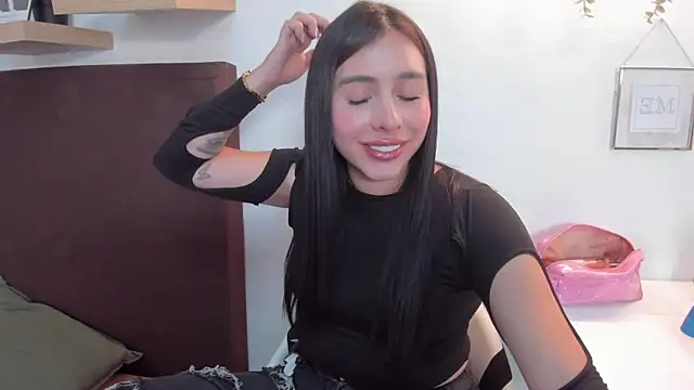 Snapshot of isabella_jade chatting on January 24, 10:19 pm isabella jade online show from January 24, 10:19 pm