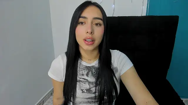 Snapshot of isabella_jade chatting on March 8, 3:45 pm isabella jade online show from March 8, 3:45 pm