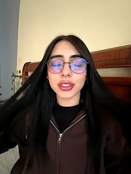 Snapshot of isabella_jade chatting on September 25, 1:15 pm isabella jade online show from September 25, 1:15 pm