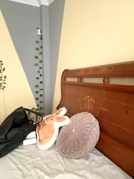 Snapshot of isabella_jade chatting on September 27, 1:27 pm isabella jade online show from September 27, 1:27 pm