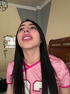 Snapshot of isabella_jade chatting on October 1, 1:39 pm isabella jade online show from October 1, 1:39 pm