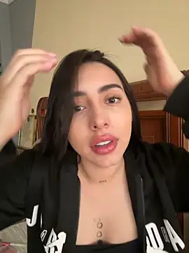 Snapshot of isabella_jade chatting on October 4, 2:04 pm isabella jade online show from October 4, 2:04 pm