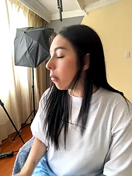 Snapshot of isabella_jade chatting on October 6, 1:19 pm isabella jade online show from October 6, 1:19 pm