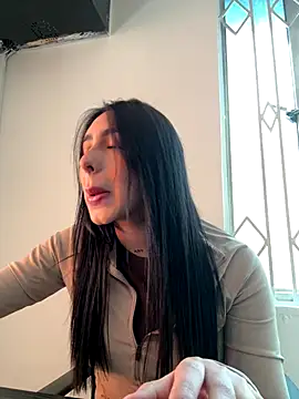 Snapshot of isabella_jade chatting on October 24, 2:02 pm isabella jade online show from October 24, 2:02 pm