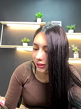 Snapshot of isabella_jade chatting on November 13, 1:21 pm isabella jade online show from November 13, 1:21 pm