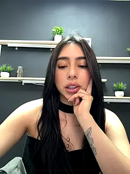 Snapshot of isabella_jade chatting on December 2, 5:41 pm isabella jade online show from December 2, 5:41 pm