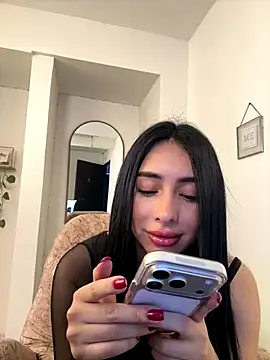 Snapshot of isabella_jade chatting on December 16, 8:47 pm isabella jade online show from December 16, 8:47 pm