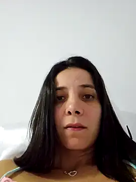 Snapshot of miaeyes chatting on December 24, 1:27 am miaeyes online show from December 24, 1:27 am