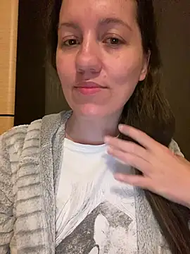 Snapshot of Nicole-Ray chatting on April 30, 4:19 am Nicole-Ray online show from April 30, 4:19 am