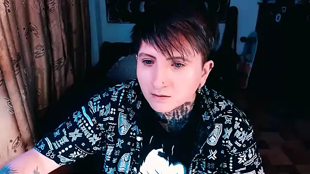 Marieblueeyes online show from October 24, 12:41 am