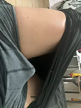 elvis0966 online show from December 30, 4:42 am