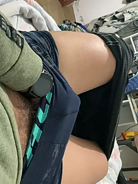 elvis0966 online show from January 1, 4:50 pm