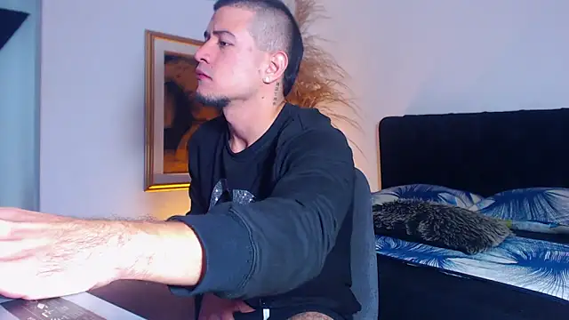 Snapshot of Markboyl chatting on February 23, 1:08 pm Markboyl online show from February 23, 1:08 pm