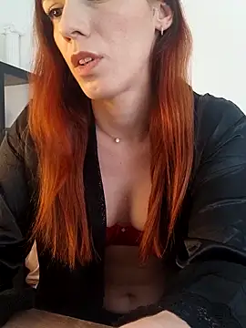 clara-francaise online show from March 18, 3:26 pm