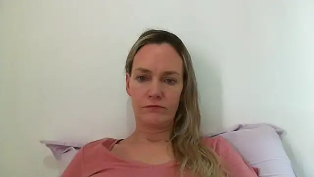 Annylove1 online show from February 14, 10:07 am