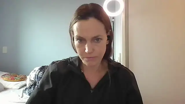 Annylove1 online show from December 18, 10:43 am