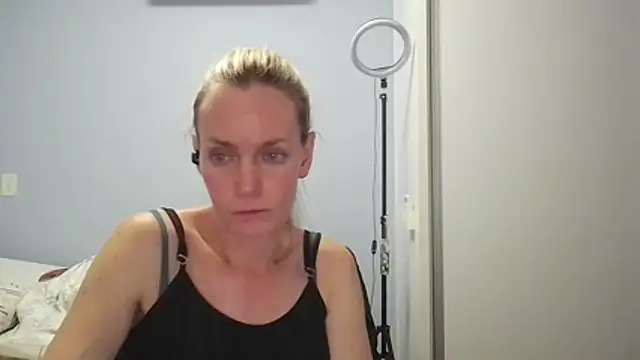 Annylove1 online show from February 15, 1:13 am