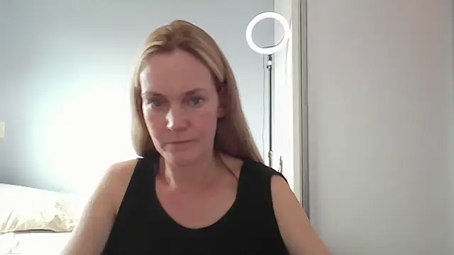 Annylove1 online show from February 18, 6:48 pm