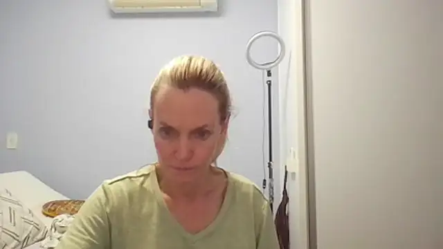 Annylove1 online show from March 1, 12:56 am