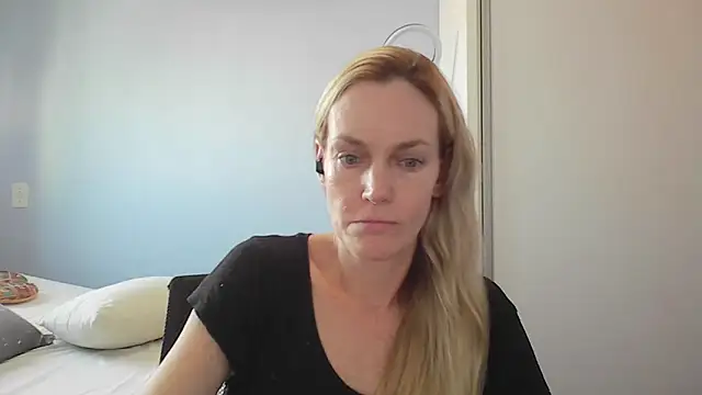 Annylove1 online show from March 26, 12:55 pm