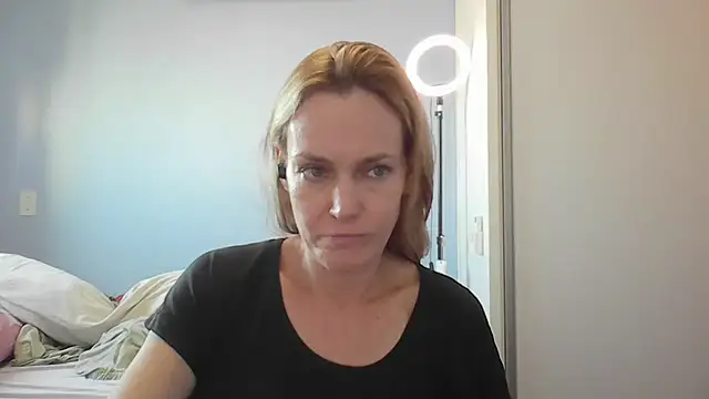 Annylove1 online show from April 17, 4:43 pm