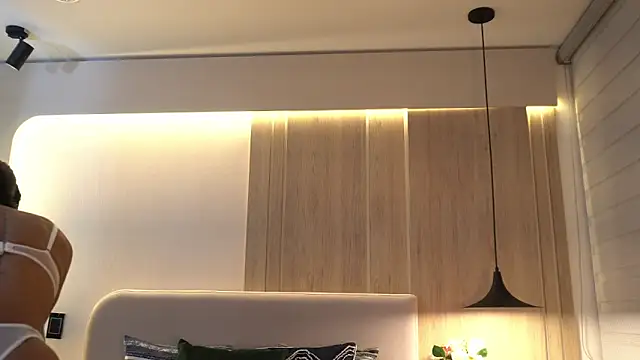 KalaBeckett  online show from March 27, 12:49 pm