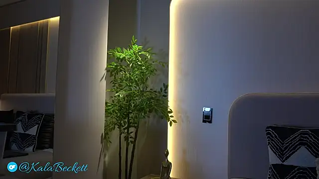 KalaBeckett  online show from April 16, 12:06 pm