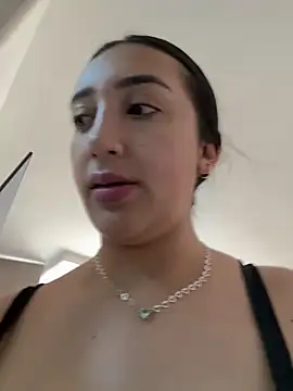 Hannahoff online show from January 12, 9:19 pm