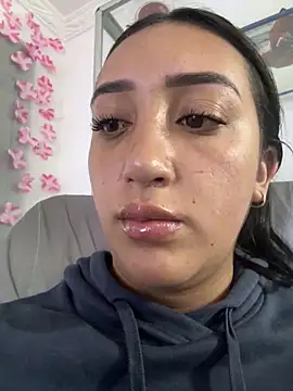 Hannahoff online show from February 4, 11:38 pm