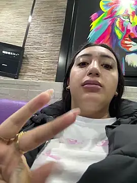 Hannahoff online show from March 13, 10:10 pm