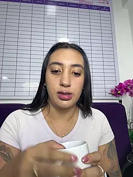 Hannahoff online show from July 23, 1:58 am