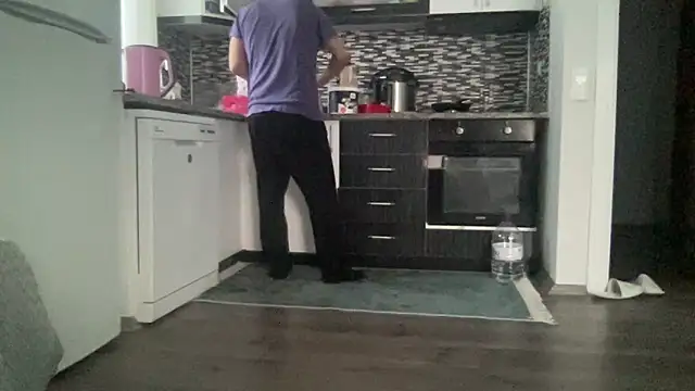 Snapshot of ALPHANDRE chatting on March 5, 3:40 pm ALPHANDRE online show from March 5, 3:40 pm