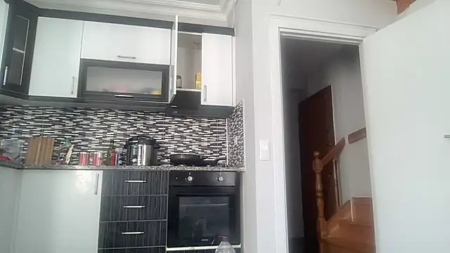 Snapshot of ALPHANDRE chatting on March 6, 6:30 am ALPHANDRE online show from March 6, 6:30 am