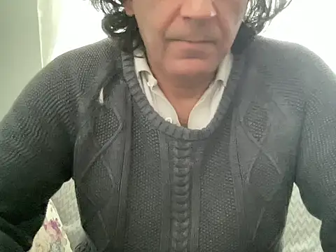 Snapshot of ALPHANDRE chatting on March 11, 9:02 am ALPHANDRE online show from March 11, 9:02 am