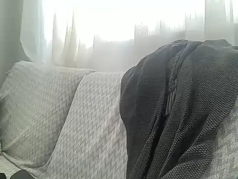 Snapshot of ALPHANDRE chatting on March 12, 2:01 pm ALPHANDRE online show from March 12, 2:01 pm