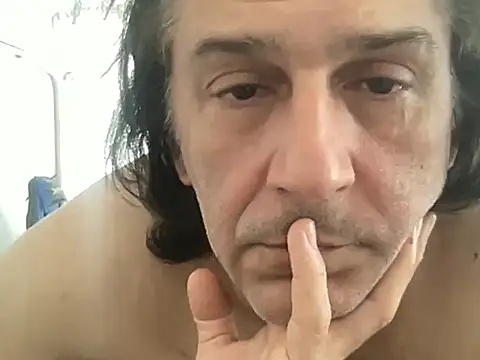 Snapshot of ALPHANDRE chatting on March 16, 9:38 am ALPHANDRE online show from March 16, 9:38 am