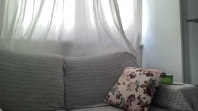 Snapshot of ALPHANDRE chatting on March 20, 12:00 pm ALPHANDRE online show from March 20, 12:00 pm