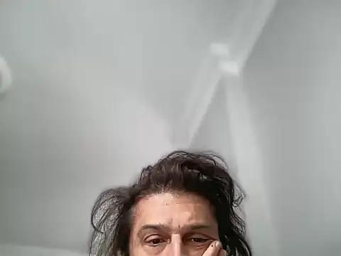 Snapshot of ALPHANDRE chatting on October 28, 7:23 am ALPHANDRE online show from October 28, 7:23 am