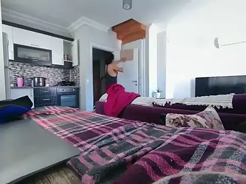 Snapshot of ALPHANDRE chatting on December 14, 9:25 am ALPHANDRE online show from December 14, 9:25 am