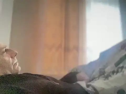 Snapshot of ALPHANDRE chatting on February 8, 6:28 am ALPHANDRE online show from February 8, 6:28 am